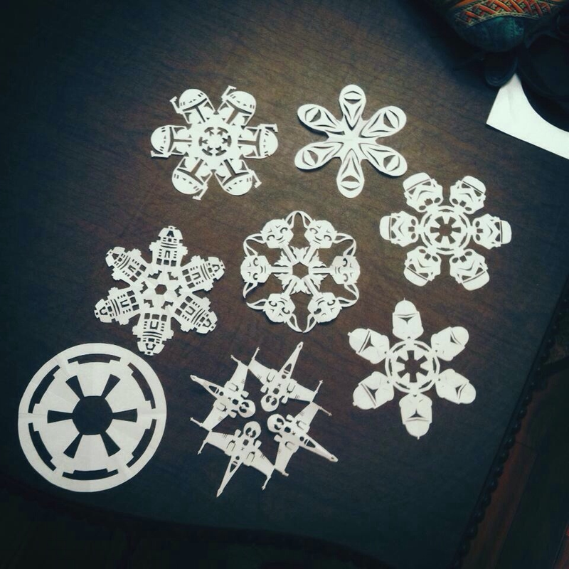 Illustration for article titled Star Wars Snowflakes!